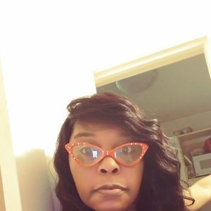 Meet your Posher, Rhonda cq's prez